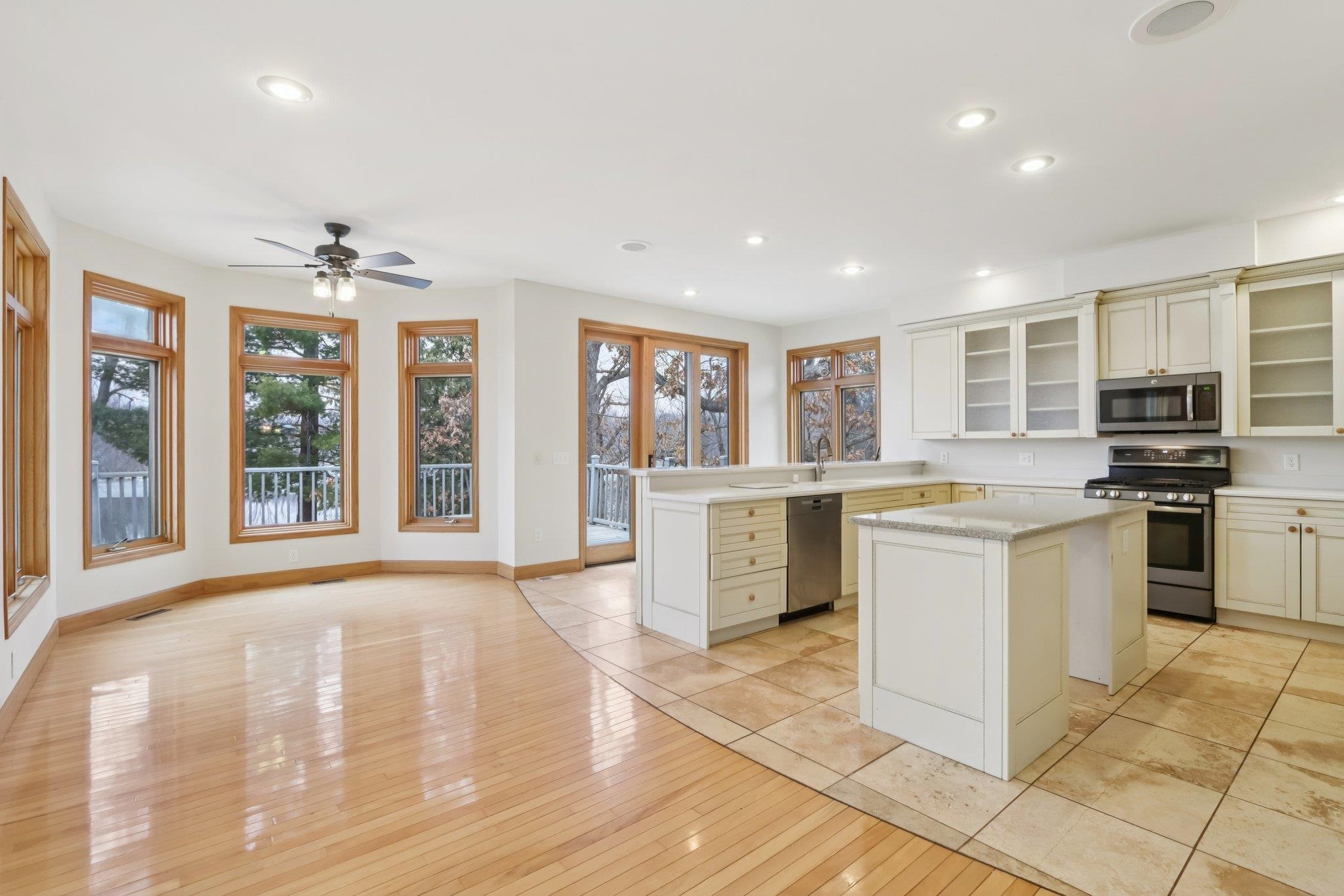 N4371 County Road V Poynette, WI 53955 - Photo 11 of 72