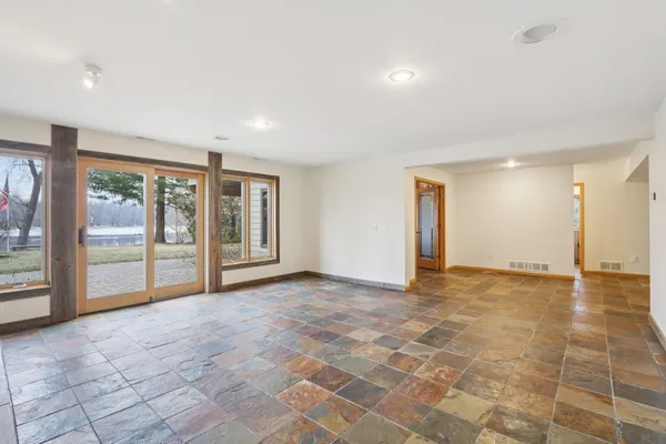 $919,900 | N4371 County Road V, Poynette, WI 53955