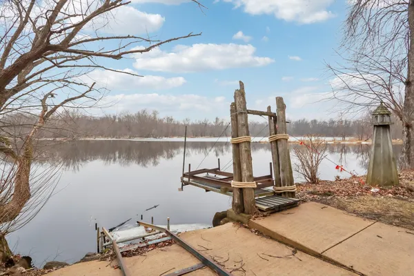 $919,900 | N4371 County Road V, Poynette, WI 53955