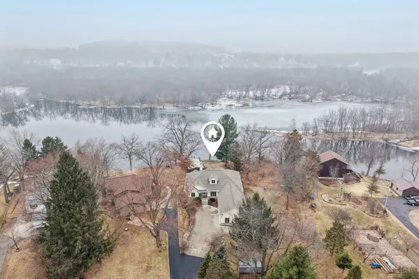 $919,900 | N4371 County Road V, Poynette, WI 53955