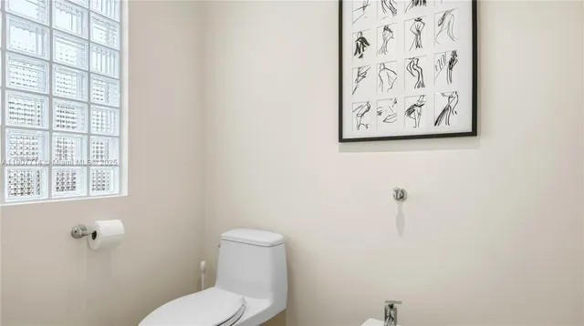 $4,800,000 | 4805 Cherokee Avenue, Miami Beach, FL 33140