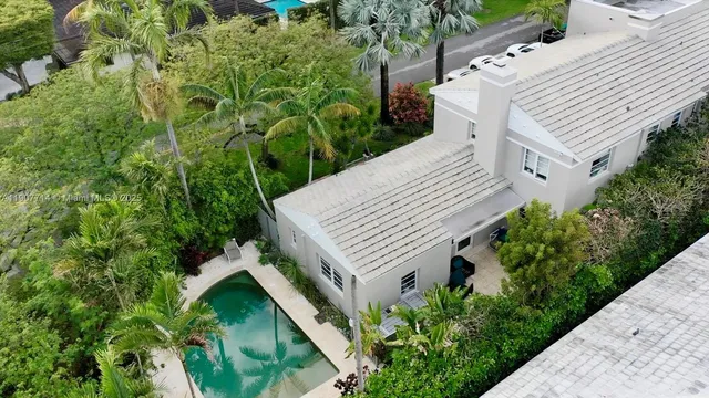 $4,800,000 | 4805 Cherokee Avenue, Miami Beach, FL 33140