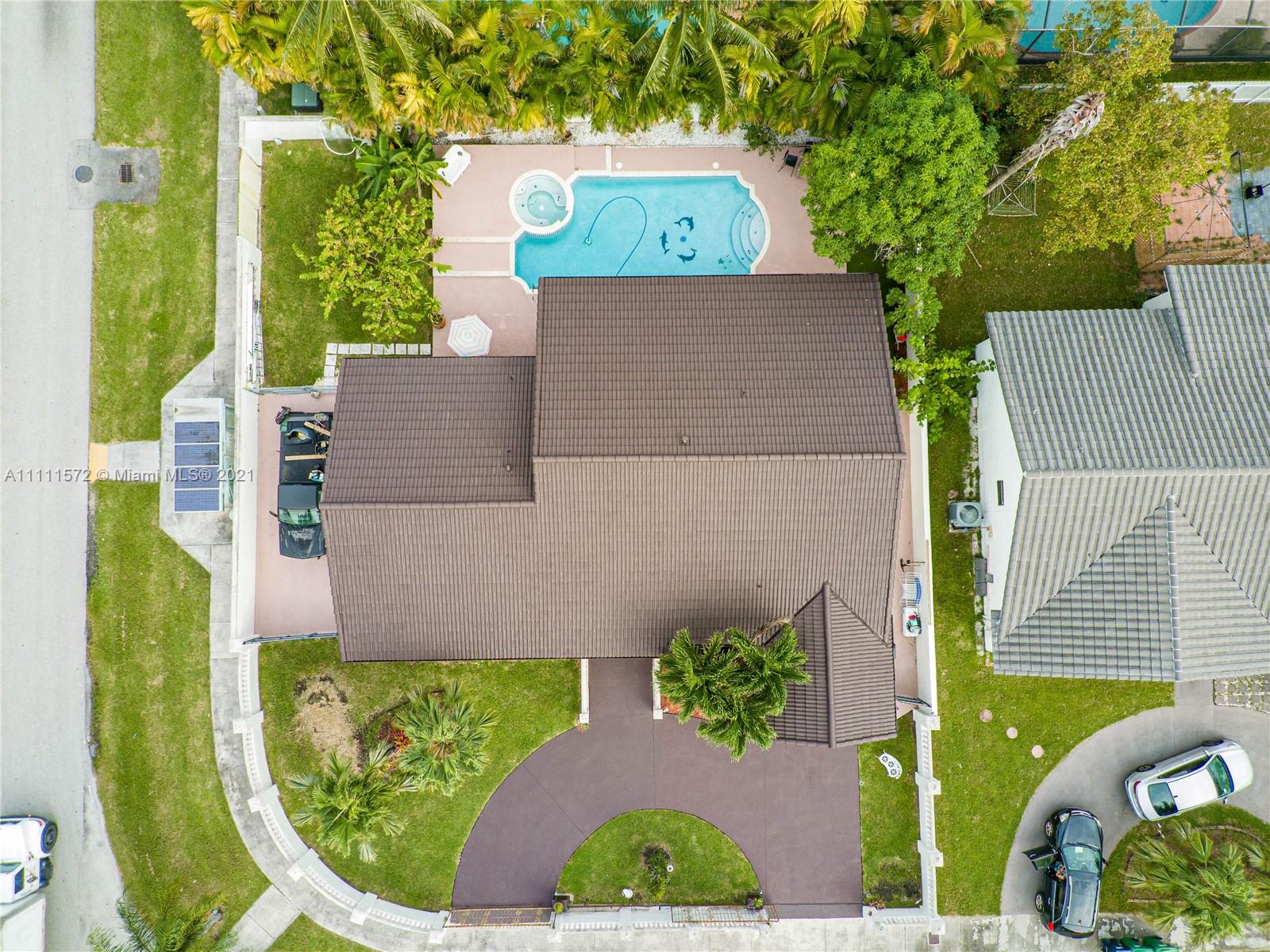 an aerial view of a house having outdoor space