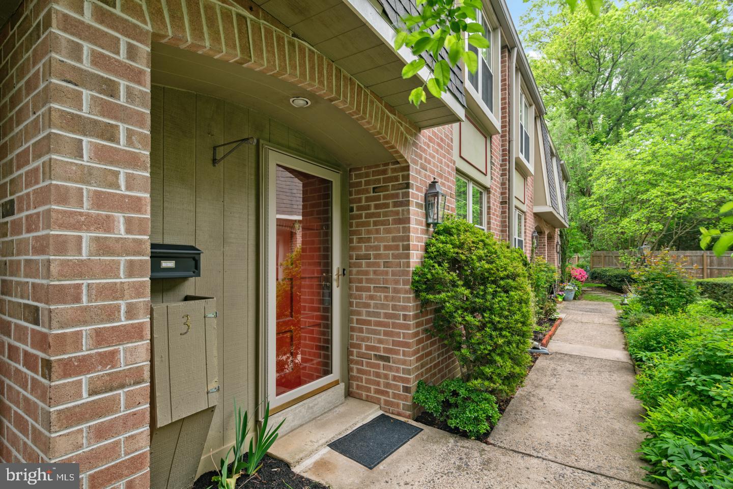 104 Lantoga Road, Unit 3 Wayne, PA 19087 - Photo 4 of 25 Gallery Image 4