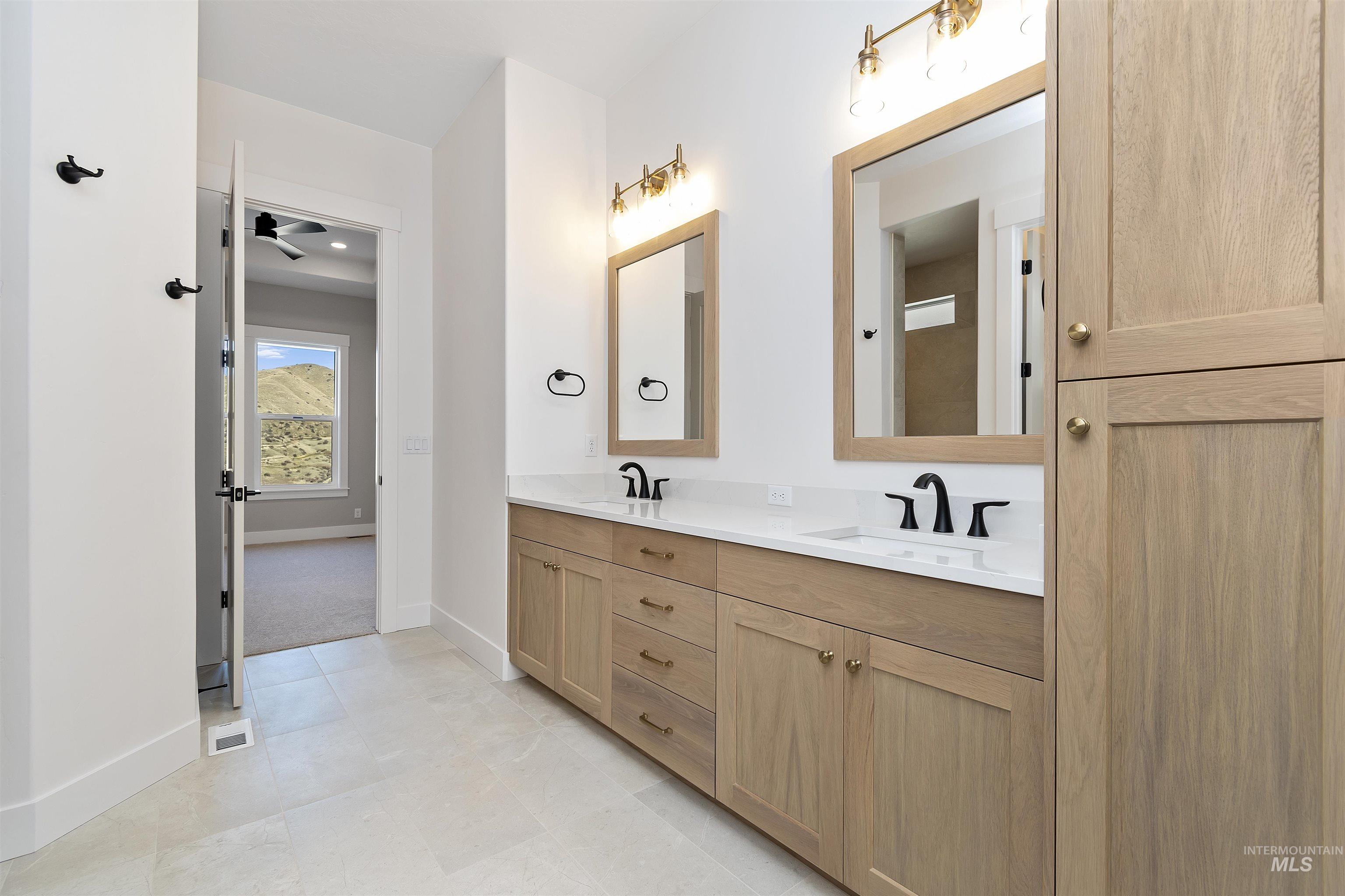 6402 East One Tree Place Eagle, ID 83714 - Photo 11 of 27