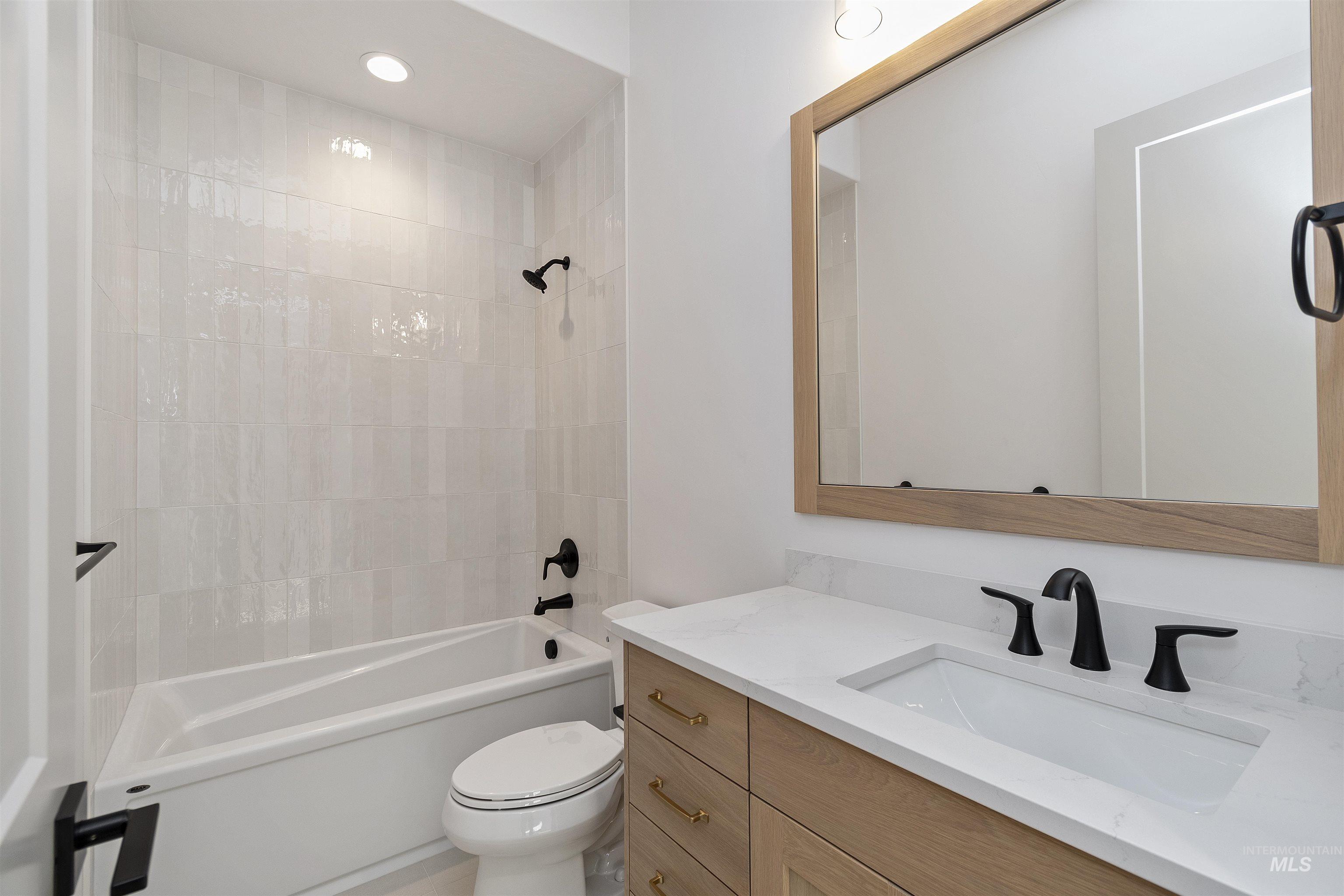 6402 East One Tree Place Eagle, ID 83714 - Photo 6 of 27
