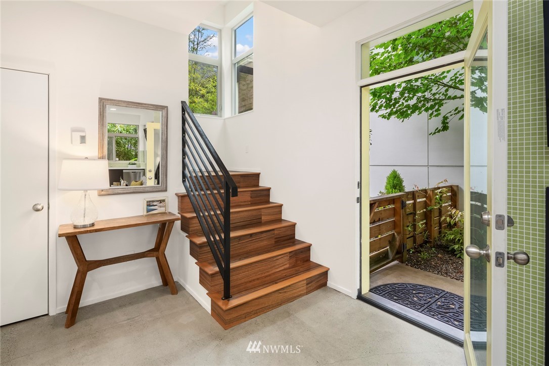 1829 24th Avenue, Unit A Seattle, WA 98122 - Photo 12 of 25 a view of entryway with a front door