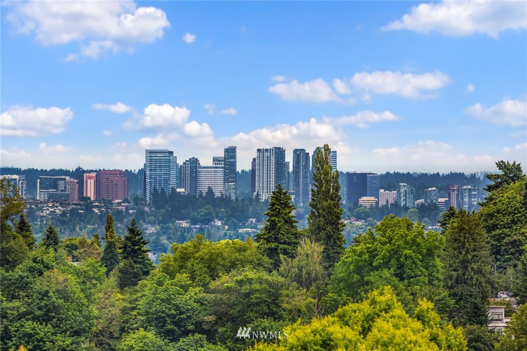 1829 24th Avenue, Unit A Seattle, WA 98122 - Photo 25 of 25 a view of a city with tall buildings