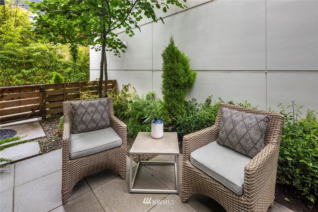1829 24th Avenue, Unit A Seattle, WA 98122 - Photo 10 of 25 a house view with a sitting space