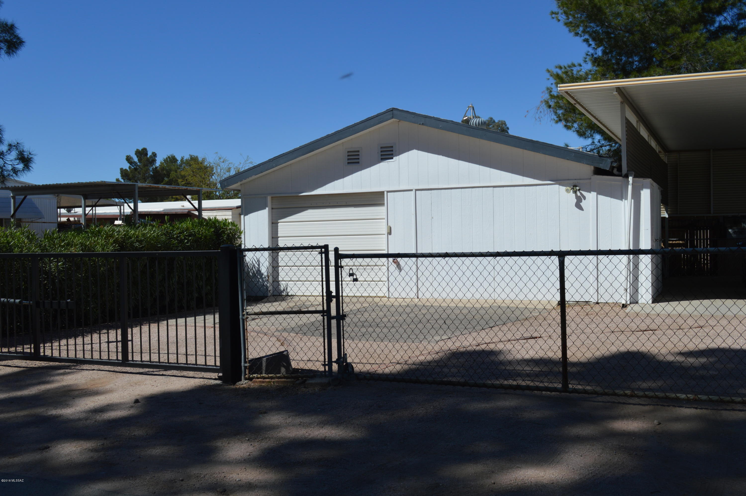 2601 West Curtis Road Tucson, AZ 85705 - Photo 2 of 38 Gallery Image 2