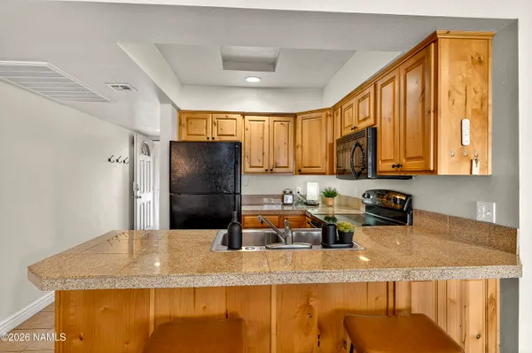 $259,900 | 3200 South Litzler Drive, Unit 4214, Flagstaff, AZ 86005
