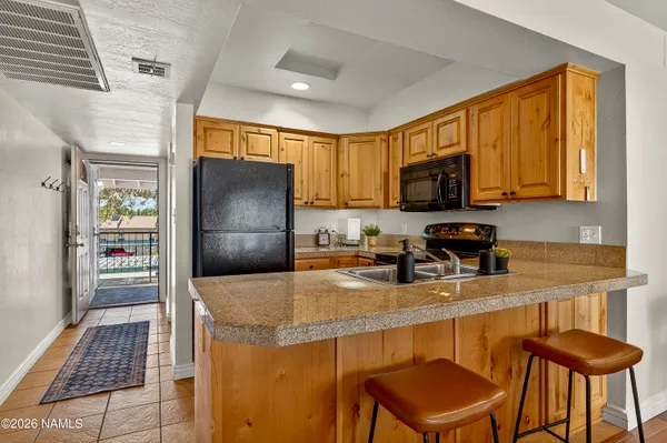 $259,900 | 3200 South Litzler Drive, Unit 4214, Flagstaff, AZ 86005