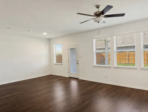 $3,500 | 4002 Wynn Road, Hutto, TX 78634