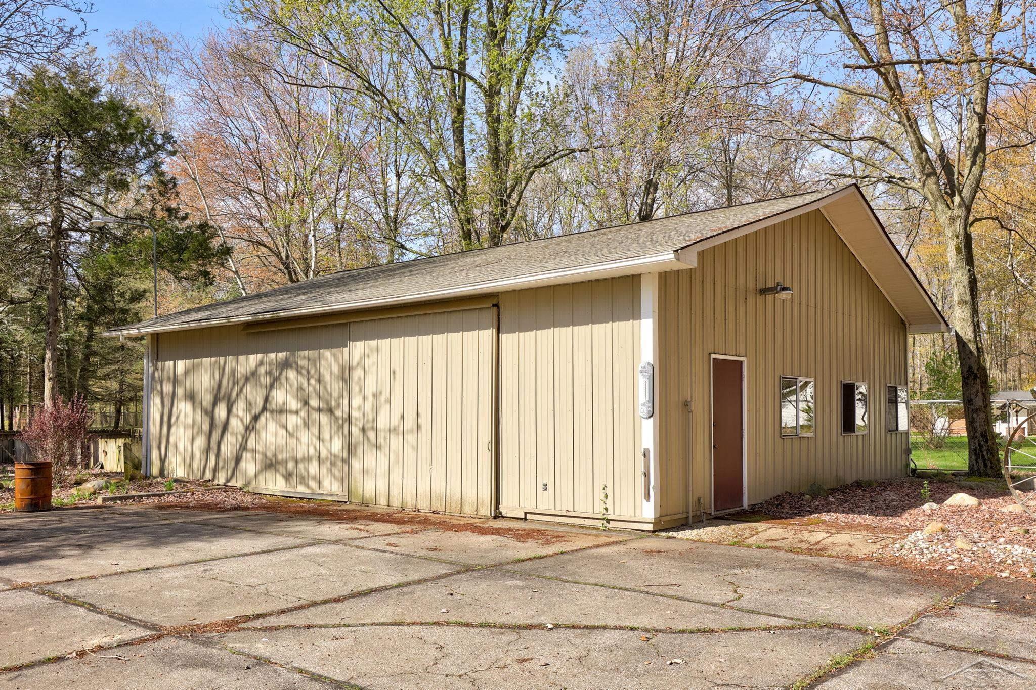 5740 Townline Road Birch Run, MI 48415 - Photo 46 of 82 50107933-45.JPG