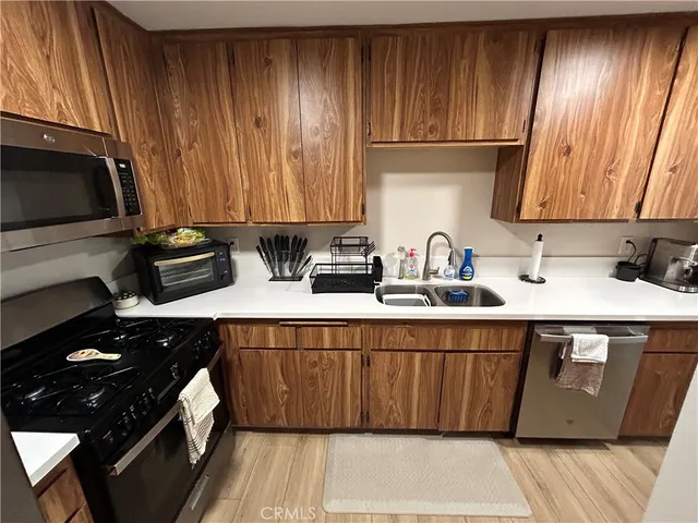 $680,000 | 1030 Golden Springs Drive, Unit B, Diamond Bar, CA 91765