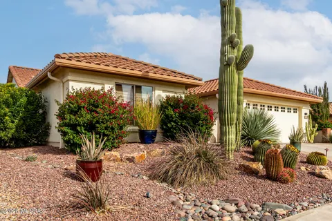 $450,000 | 2703 East Glen Canyon Road, Green Valley, AZ 85614