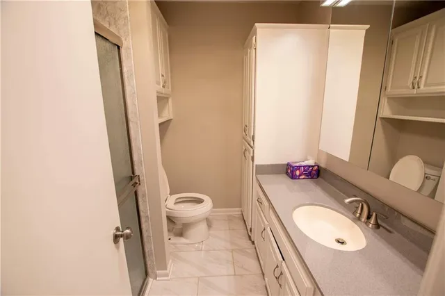 $299,000 | 224 East Westhoff Place, Gardner, KS 66030