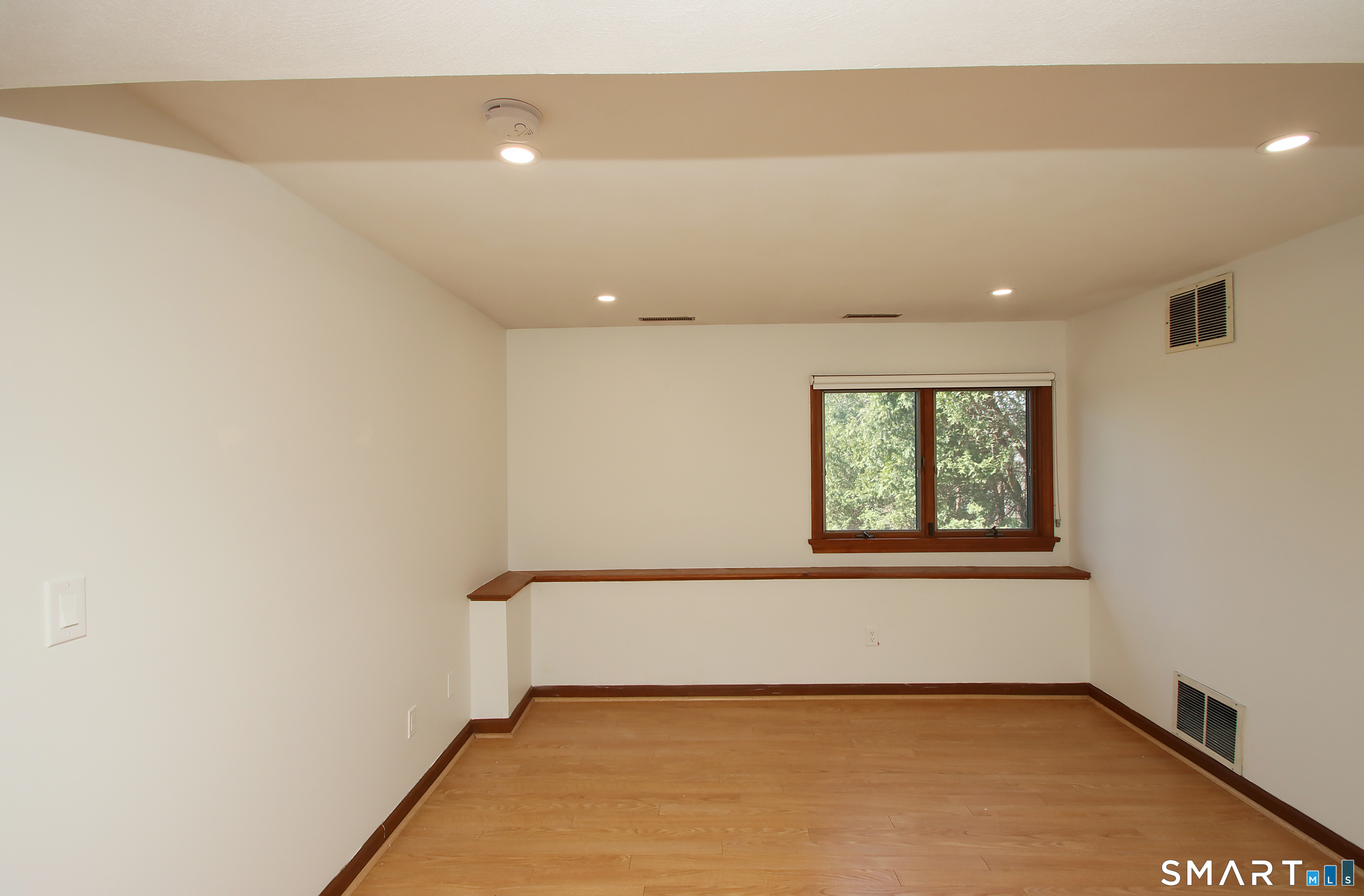 151 Colony Street Hamden, CT 06518 - Photo 23 of 34