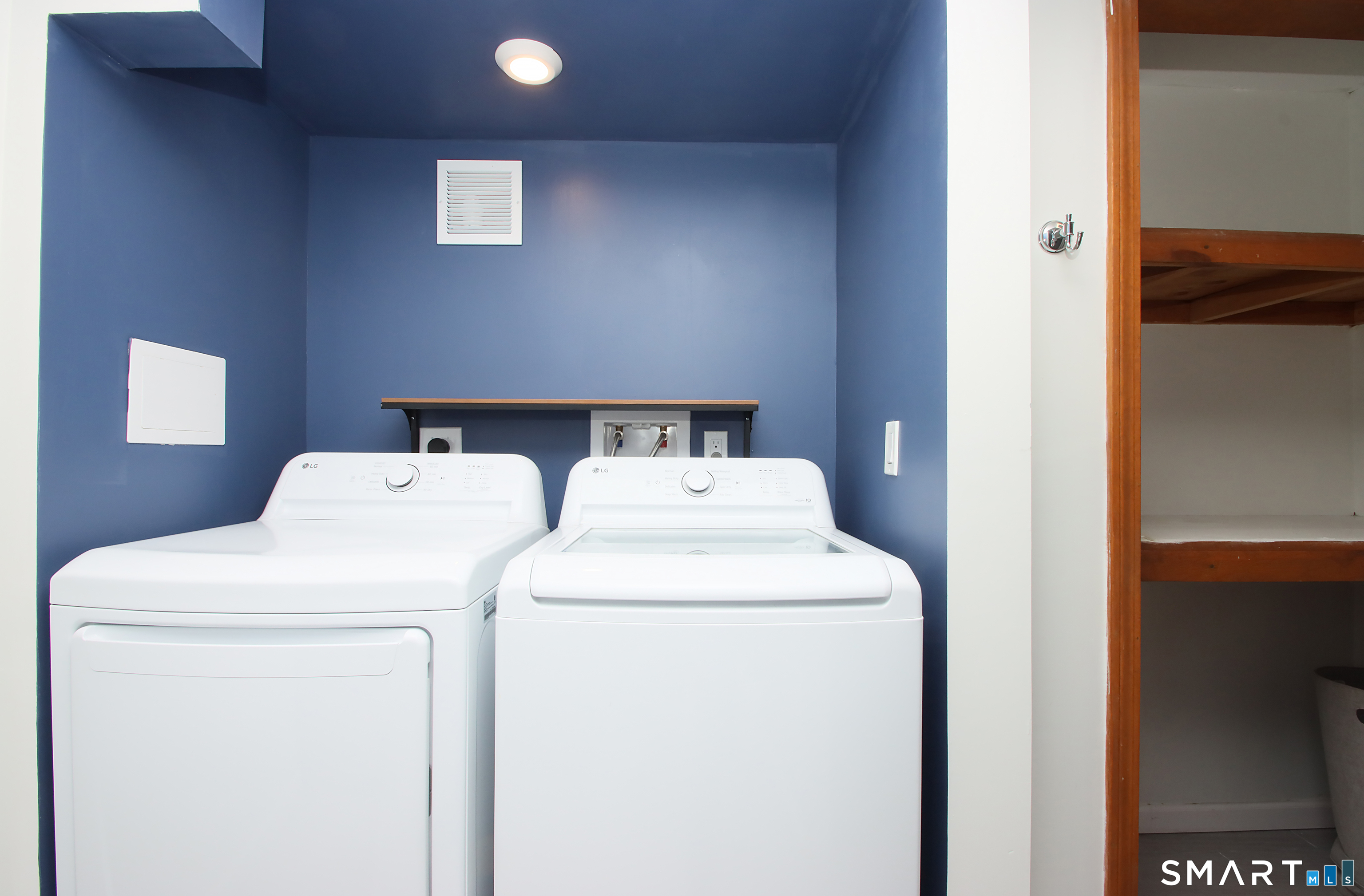 151 Colony Street Hamden, CT 06518 - Photo 28 of 34