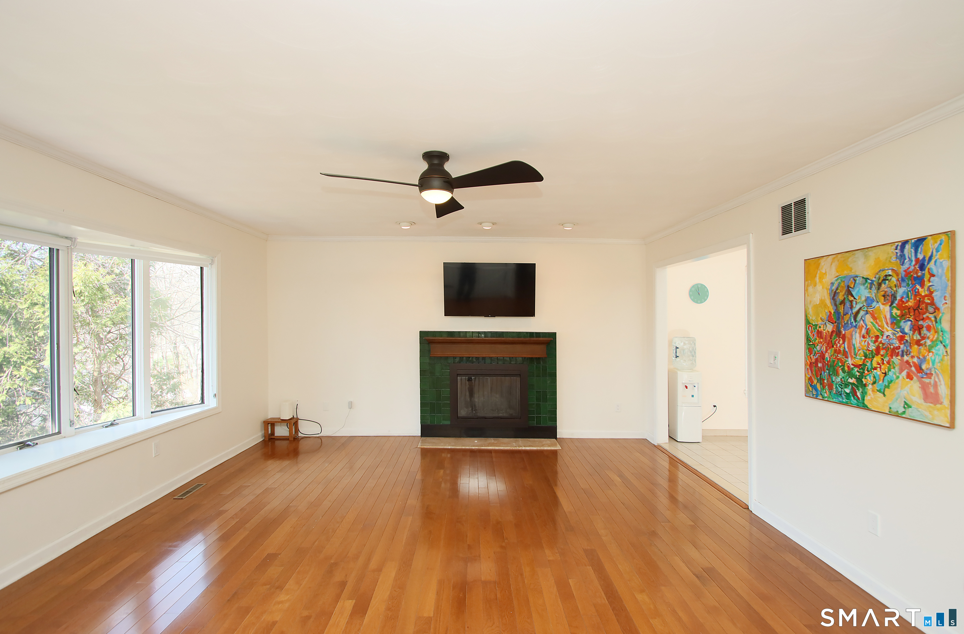 151 Colony Street Hamden, CT 06518 - Photo 4 of 34