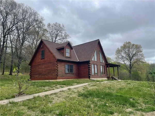 $541,000 | 2511 Ottawa Road, Atchison, KS 66002