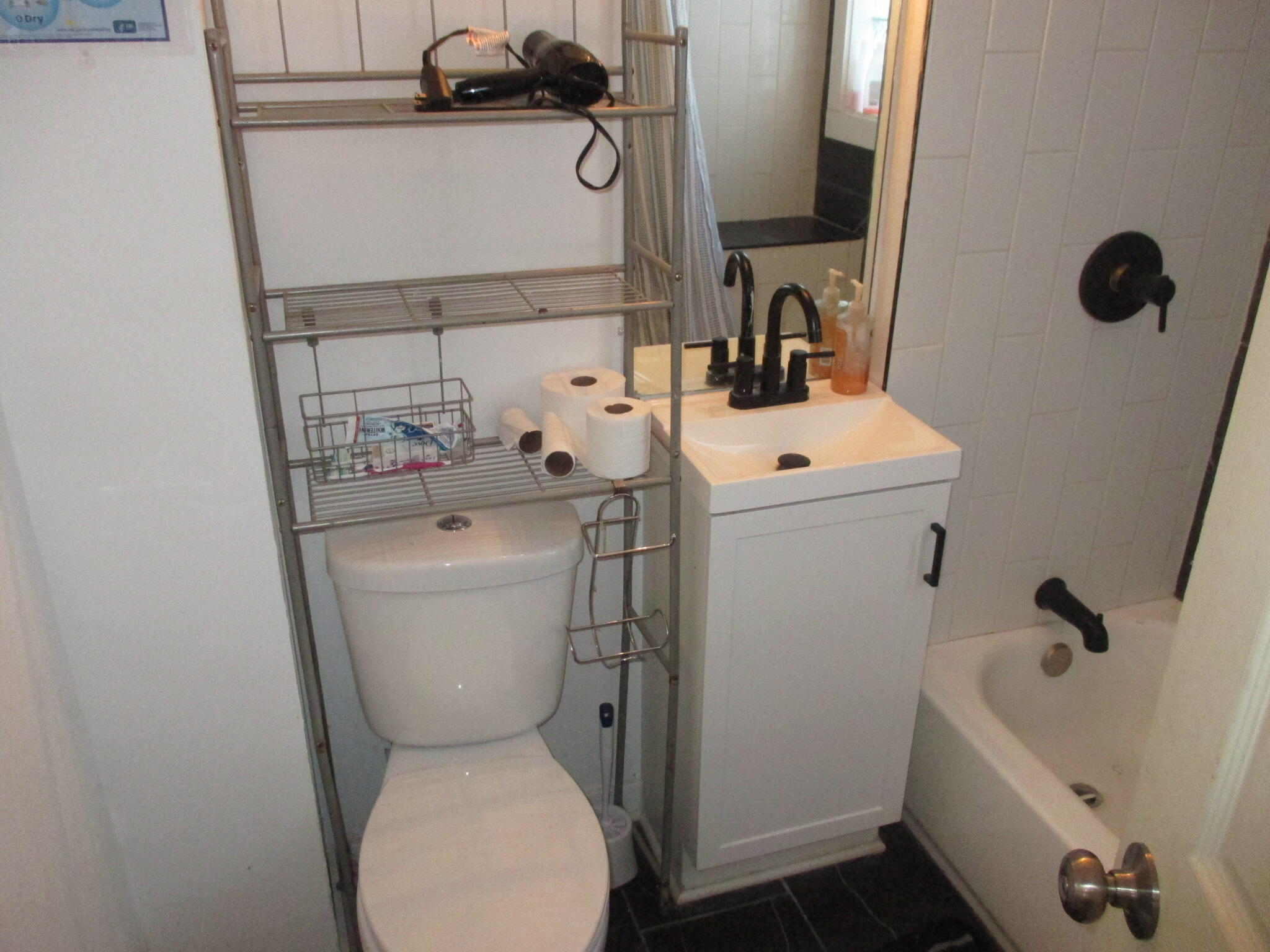 2842 North 16th Street Milwaukee, WI 53206 - Photo 18 of 30 IMG_2853