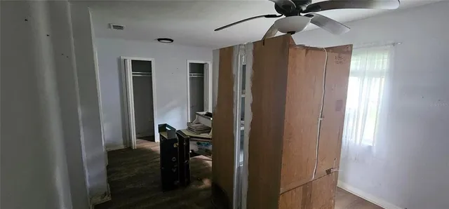 a close view of sink