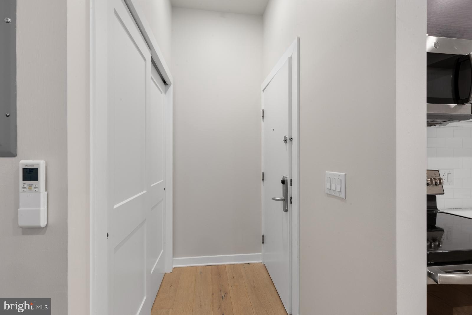257 North 3rd Street, Unit 3 Philadelphia, PA 19106 - Photo 2 of 25