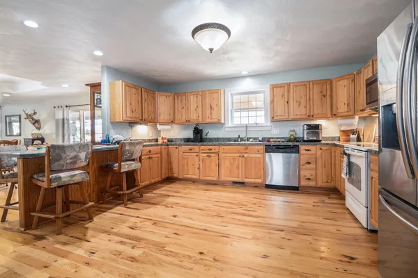 $499,900 | 10139 Cadmus Road, Clayton, MI 49235
