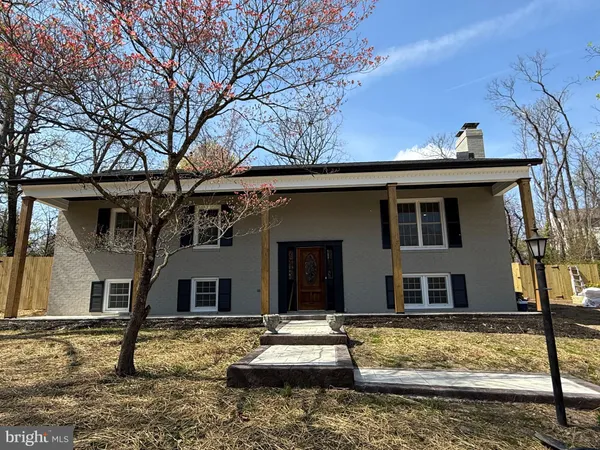 $525,000 | 1712 Raines Drive, Fredericksburg, VA 22401
