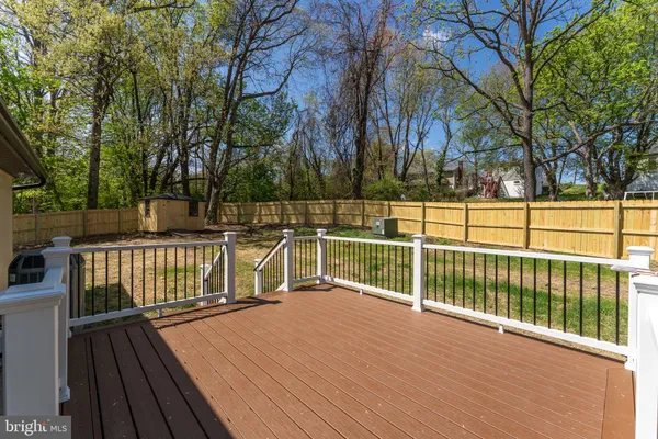 $525,000 | 1712 Raines Drive, Fredericksburg, VA 22401