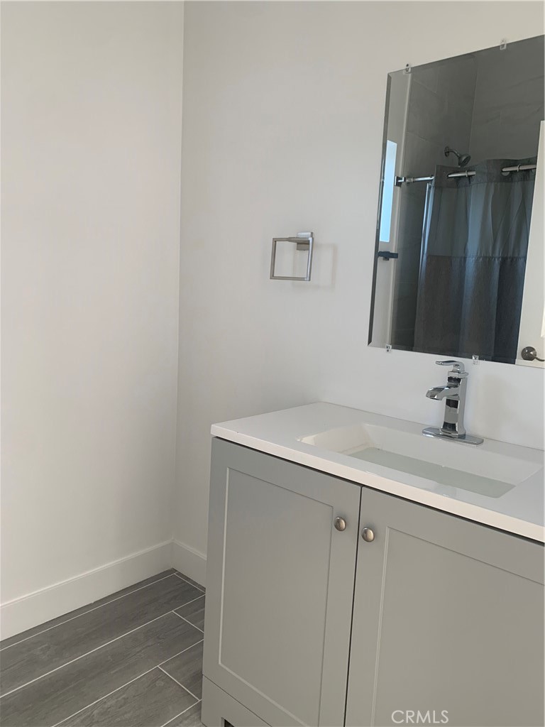 14487 Foothill Boulevard, Unit 1 Sylmar, CA 91342 - Photo 4 of 8