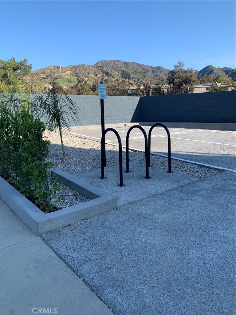 14487 Foothill Boulevard, Unit 1 Sylmar, CA 91342 - Photo 7 of 8