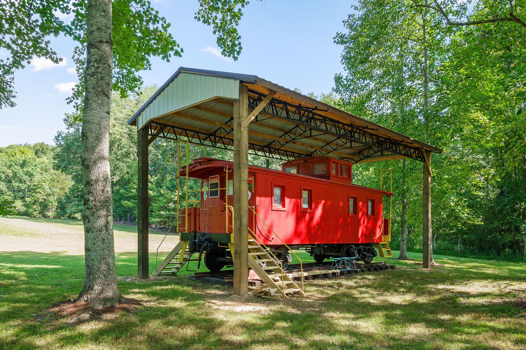 2641 Stamps Shady Grove Road Monterey, TN 38574 - Photo 48 of 70 a sign that is on the side of a building