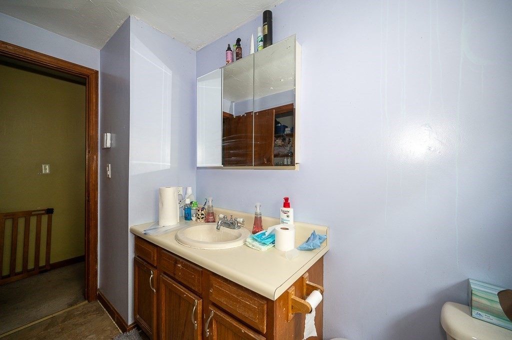 11 Plantation Road, Unit 11 Oxford, MA 01540 - Photo 18 of 29