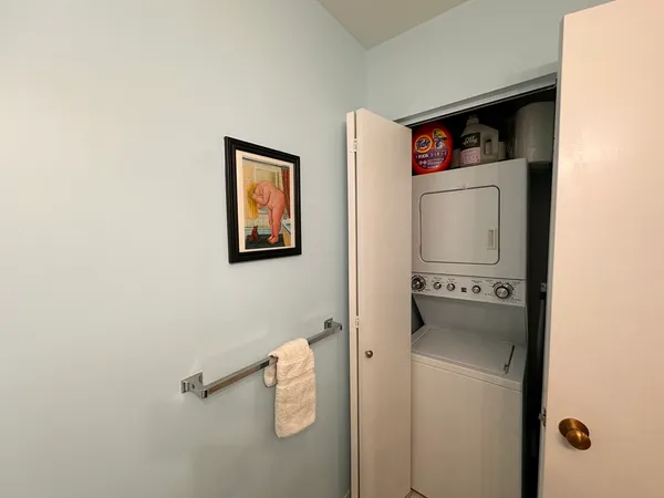 $2,400 | 100 Rosemary Way, Unit 210, Needham, MA 02494