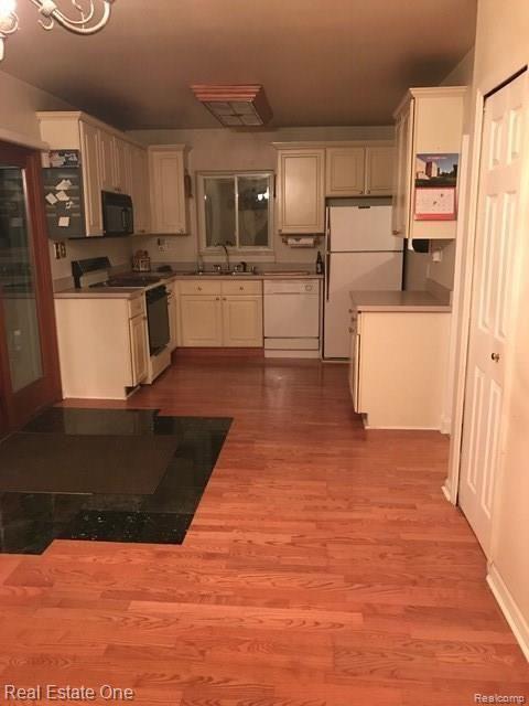 2614 Judah Road Lake Orion, MI 48359 - Photo 23 of 41 IMG_5919.JPG