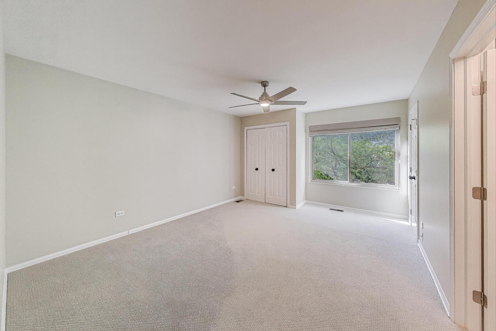 25 Shoreline Road, Unit B Lake Barrington, IL 60010 - Photo 18 of 34 Gallery Image 18