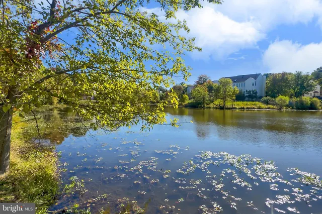 $3,900 | 2410 Dakota Lakes Drive, Herndon, VA 20171