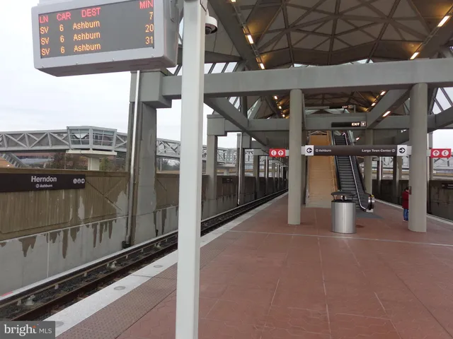 $3,900 | 2410 Dakota Lakes Drive, Herndon, VA 20171