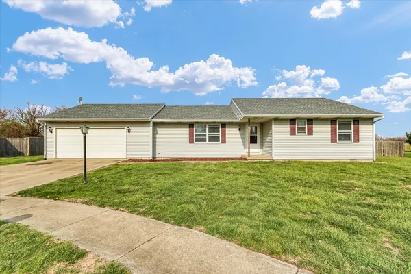 $219,900 | 3330 West William Street, Champaign, IL 61821