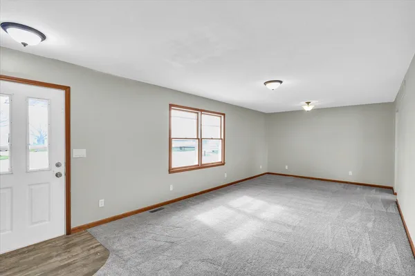 $199,900 | 3330 West William Street, Champaign, IL 61821