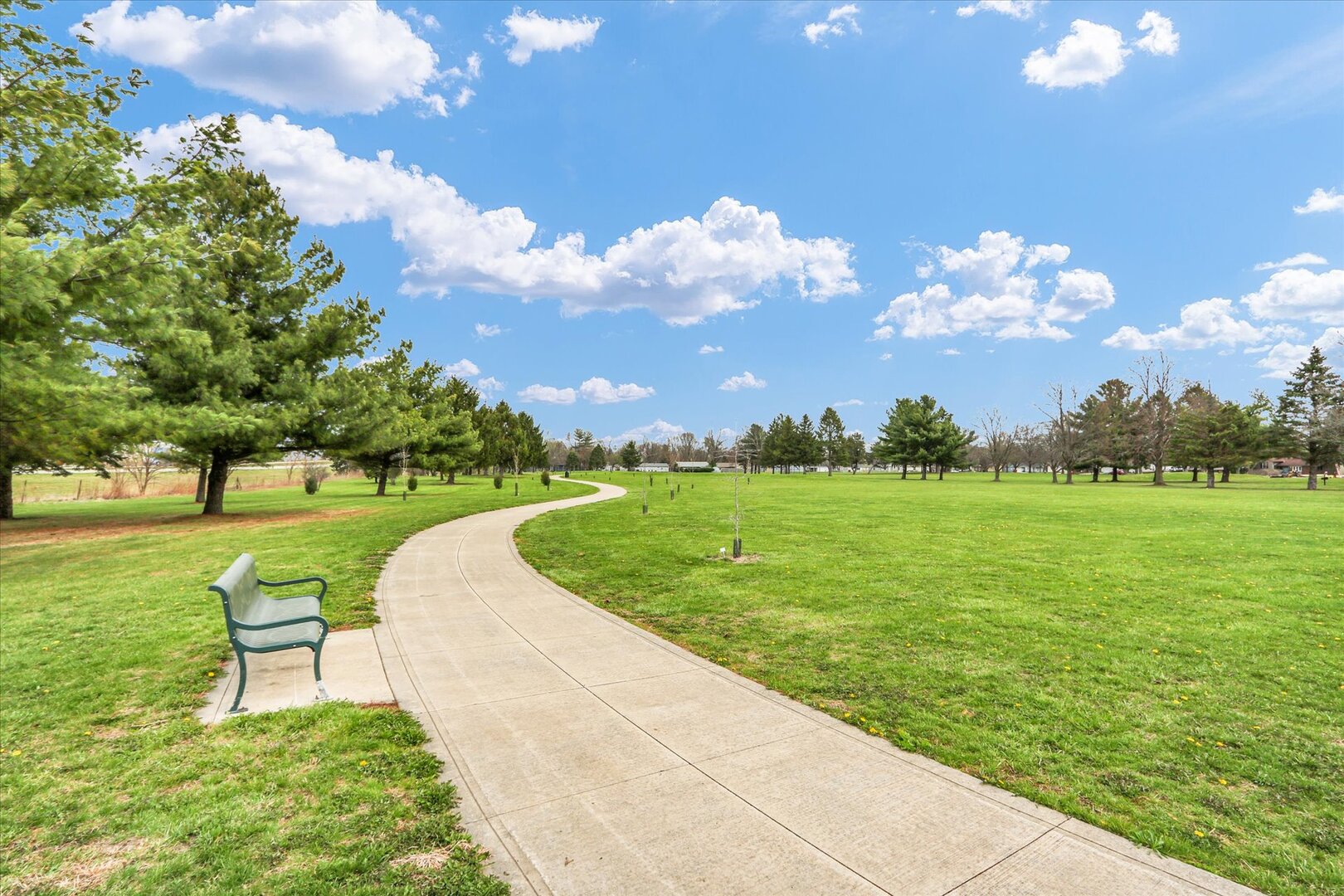 3330 West William Street Champaign, IL 61821 - Photo 10 of 28 a garden view with a seating space