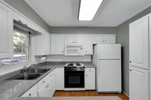 $269,900 | 305 Greenbriar Drive, Liberty, SC 29657