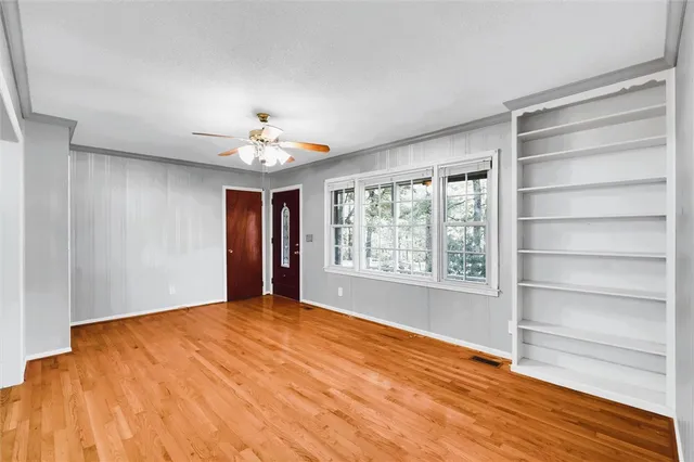 $269,900 | 305 Greenbriar Drive, Liberty, SC 29657