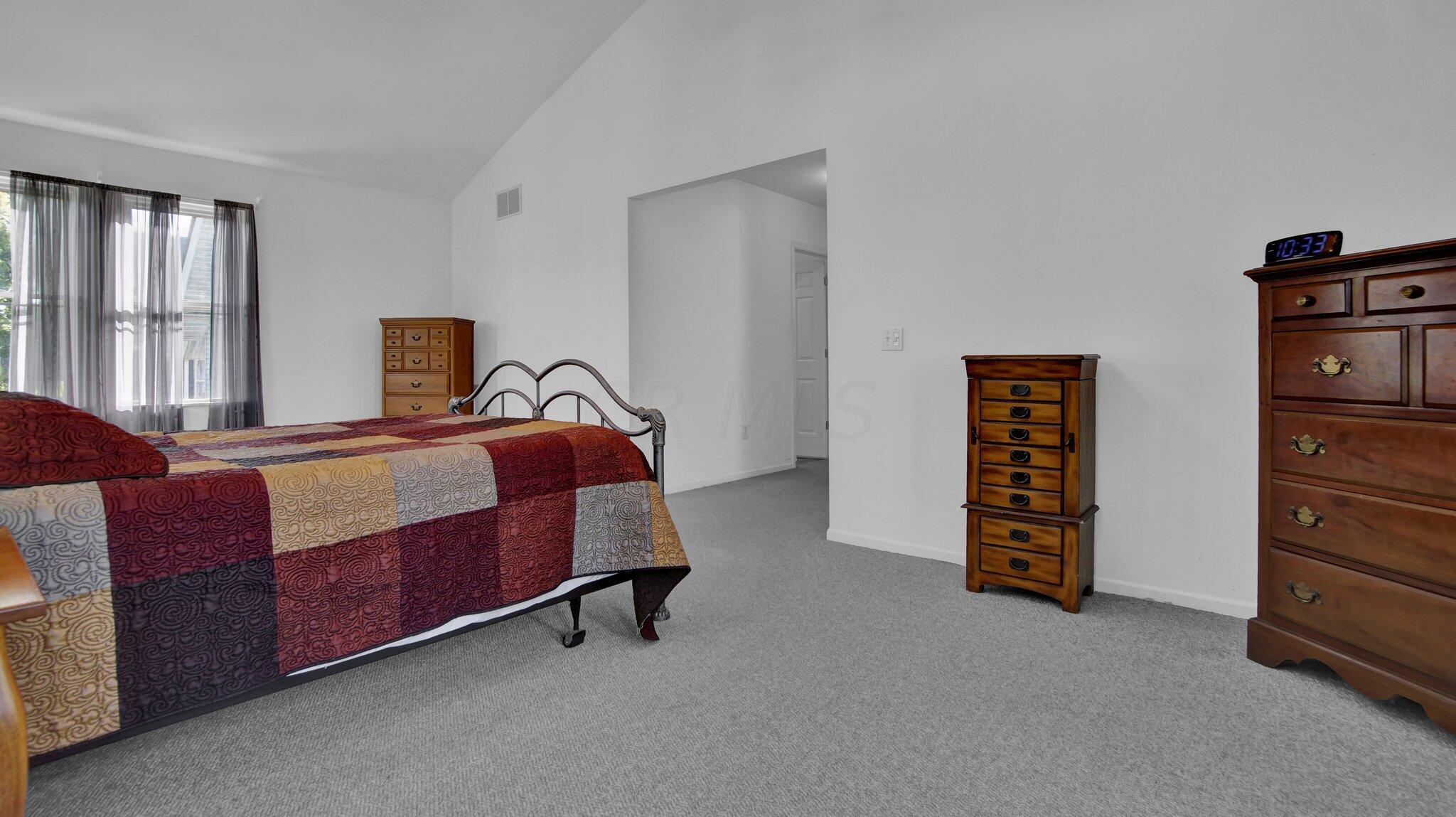 88 Reeb Avenue Columbus, OH 43207 - Photo 17 of 31 Owner's Bedroom