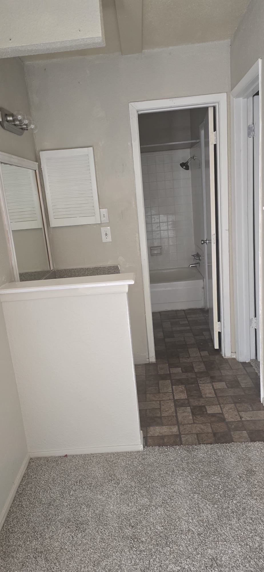6200 West Tidwell Road, Unit 1205 Houston, TX 77092 - Photo 9 of 27 view of an empty room