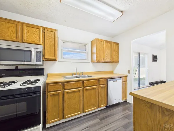 $440,000 | 959-961 South Honeysuckle Drive, Pueblo, CO 81007