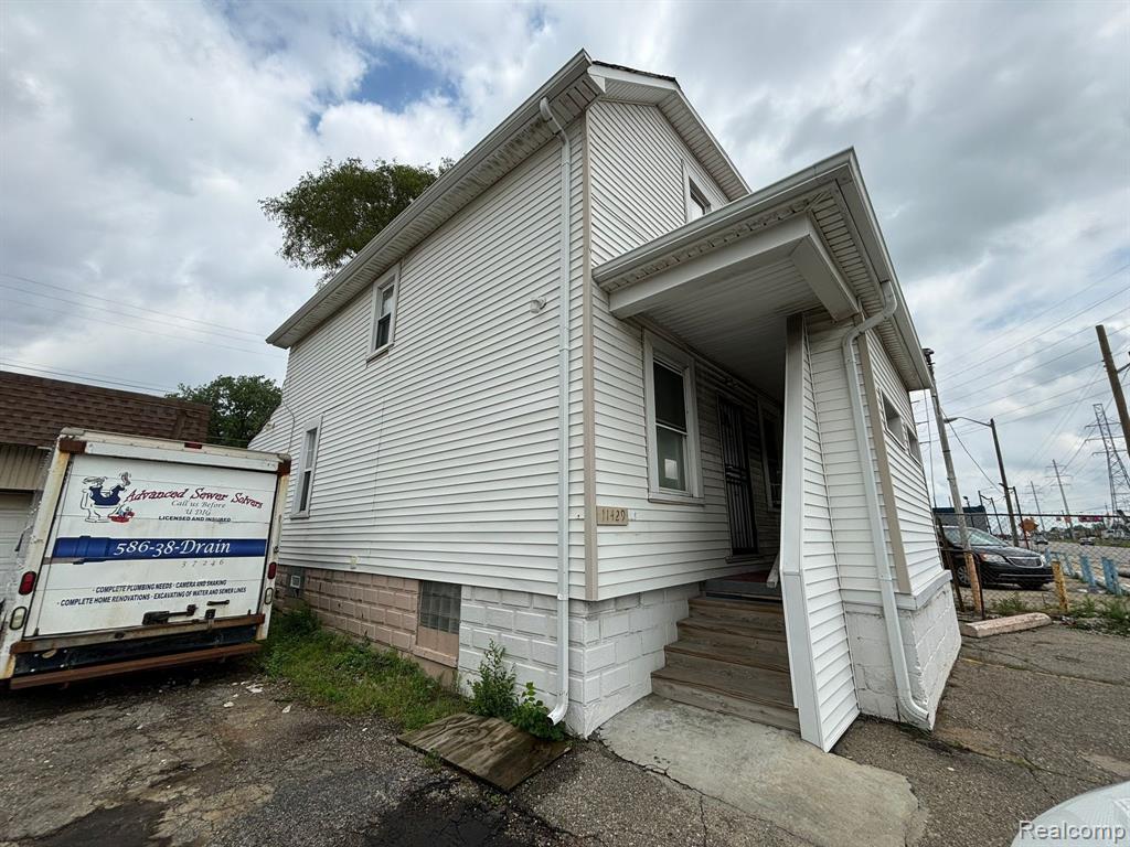 11429 East 8 Mile Road Warren, MI 48089 - Photo 2 of 34 Gallery Image 2