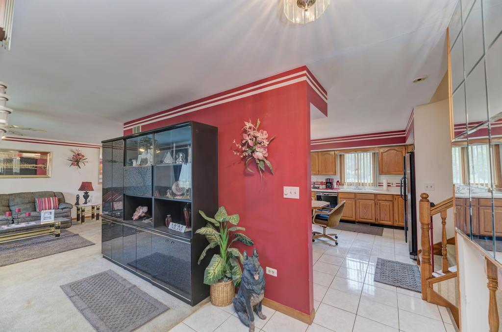 768 George Street Bensenville, IL 60106 - Photo 7 of 37